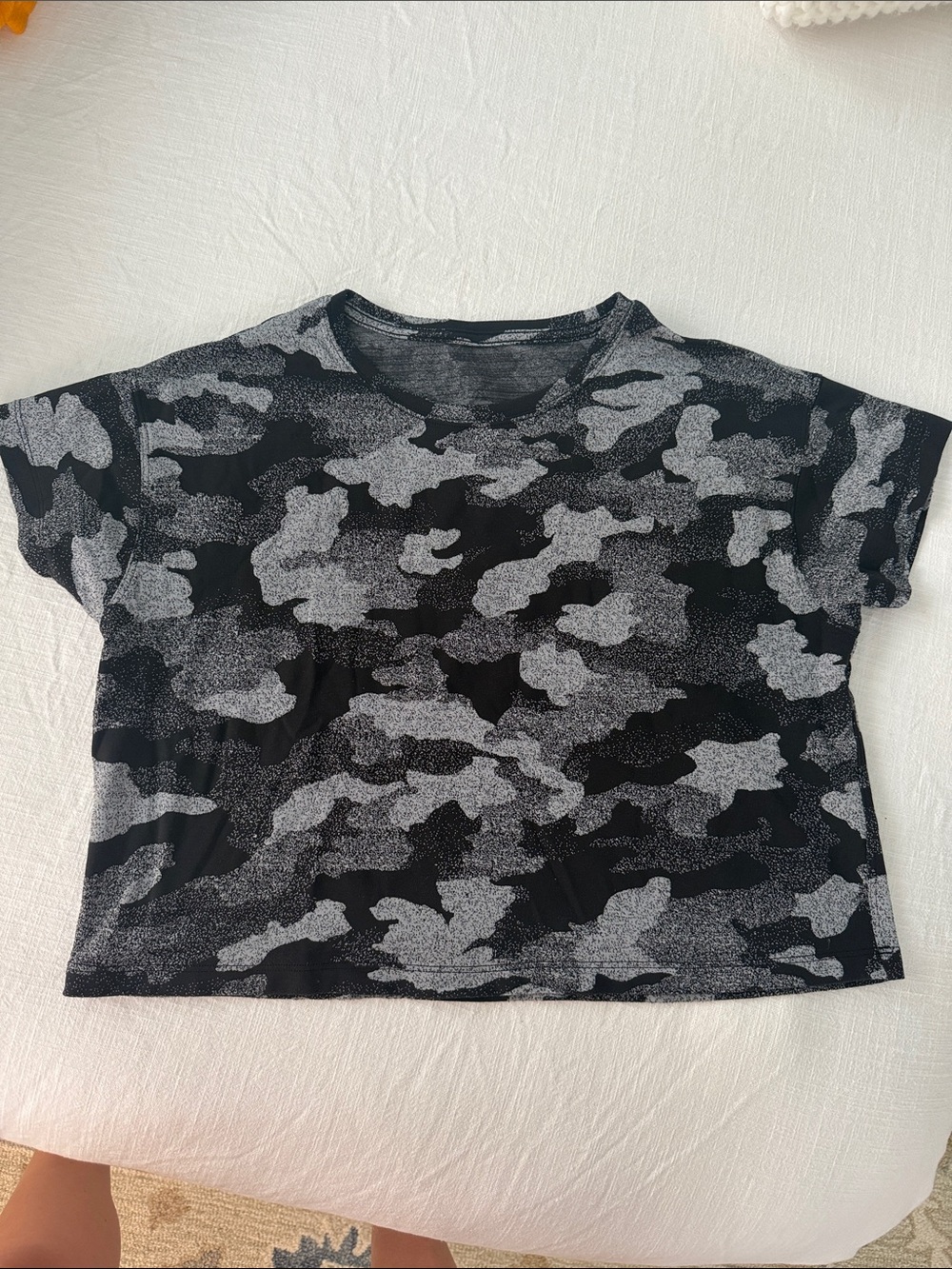 Lululemon Black & Gray Camo Short Sleeve Tee